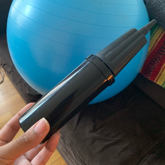 Exercise ball. - Picture 2 of 2